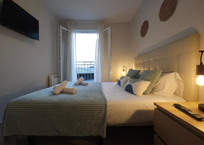 Viana Vivienda Turistica Moderna Y Reformada Con Wifi