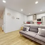 Viana Vivienda Turistica Moderna Y Reformada Con Wifi