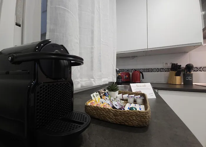 Viana Vivienda Turistica Moderna Y Reformada Con Wifi アパート ビルバオ